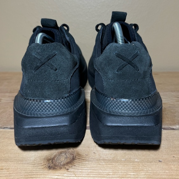 Deckers X Lab Unisex Black Suede Low Wedge Sneakers Comfort Sport Shoes size 10 - Picture 5 of 12